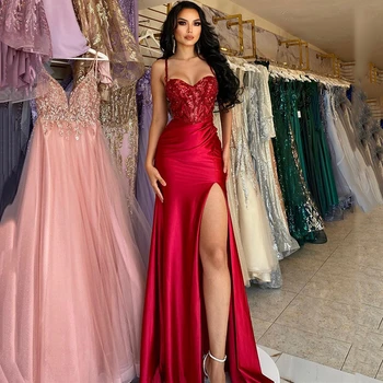 Вечерни рокли-калъф с червени пайети и цепка отстрани, сексуална Сатенени рокли за бала на спагети презрамки с рюшами, дълга вечерна рокля