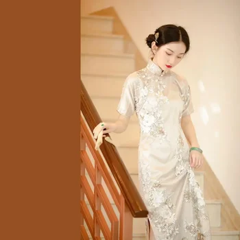 Есента рокля с дантелено перлената бродерия, улучшающее талия, дълга елегантна женствена рокля Ципао в абрикосовом стил, ципао в традиционен китайски стил в стил ретро
